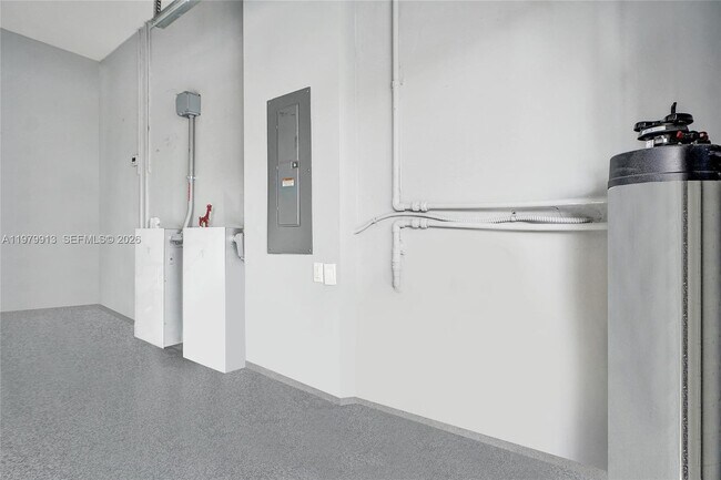 Building Photo - 10223 NW 75th Terrace