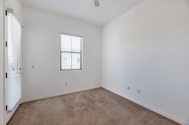 Building Photo - 3 Bedroom 2.5 Bath at Villa Verona Scottsdale