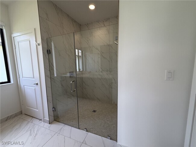 Building Photo - 5109 Panella Ave