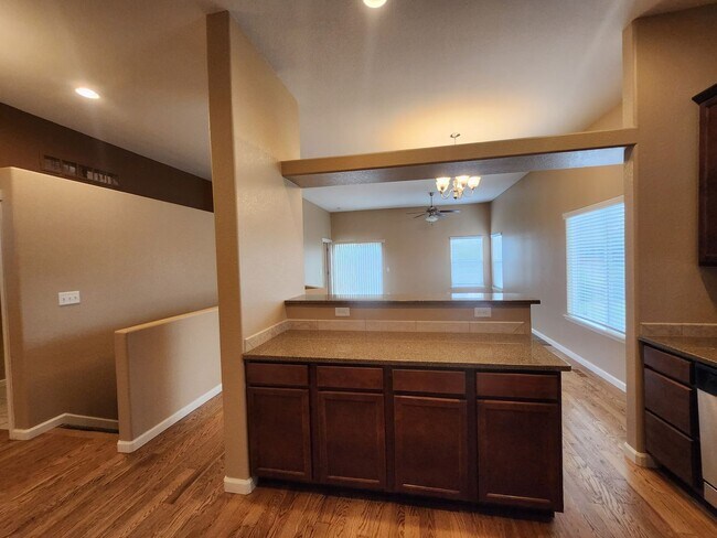 Building Photo - 7068 Davey Crocket Court