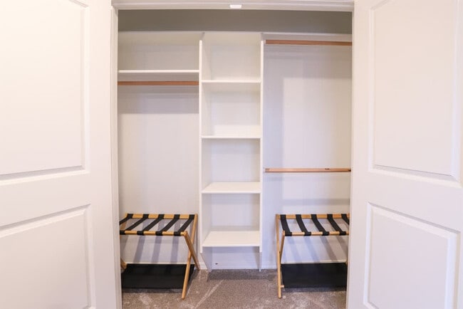 Building Photo - 609 N Kimball Ave