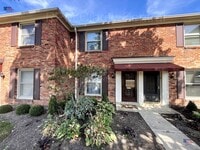 Building Photo - 2BR Condo Near OSU | Patio, Pool Access, Recently Reduced