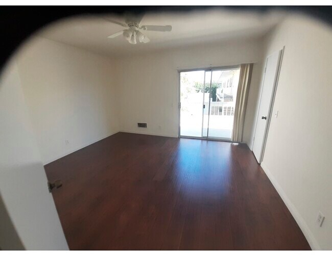 Building Photo - 2612 Mathews Ave