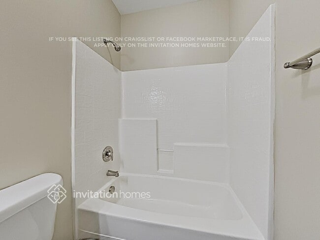 Building Photo - 18610 The Commons Blvd