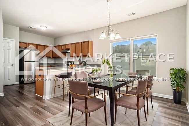 Building Photo - 5802 Westchase St