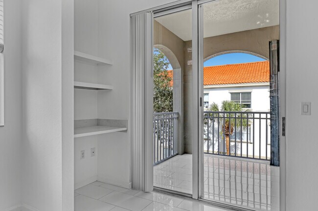 Building Photo - 11026 Legacy Dr