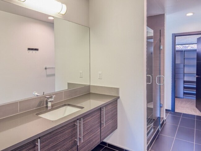 Building Photo - 4146 25th Ave SW