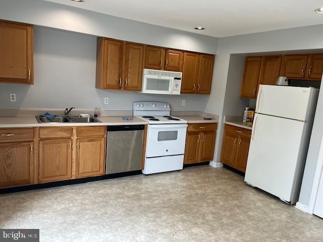 Building Photo - 439 S Spinnaker Ln