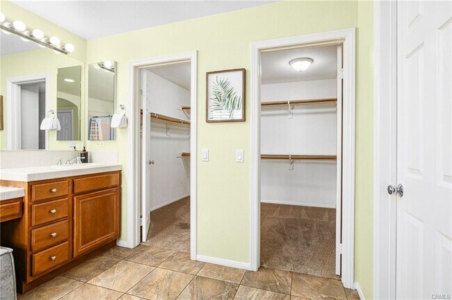 Building Photo - 45023 Silver Rose St