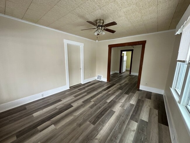 Building Photo - 174 Walcott Ave