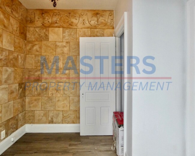 Building Photo - 425 Boston Pl