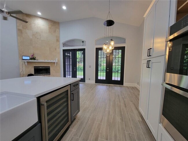 Building Photo - 3902 Trenton Ave