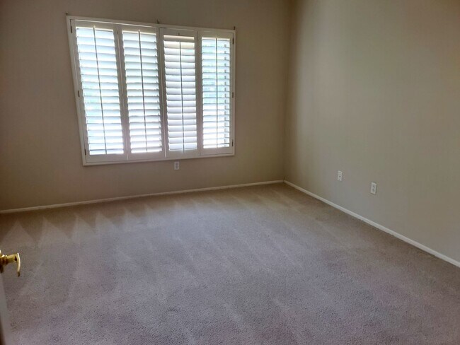 Building Photo - Sun City Grand - Great Adult Community in ...