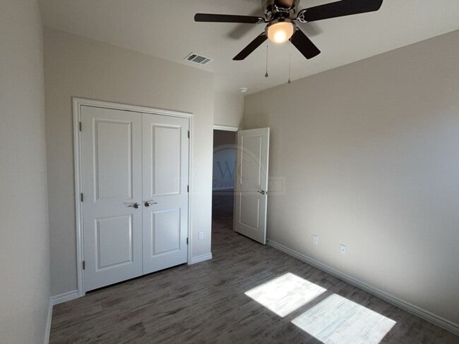 Building Photo - 5102 Rose Petal Ct