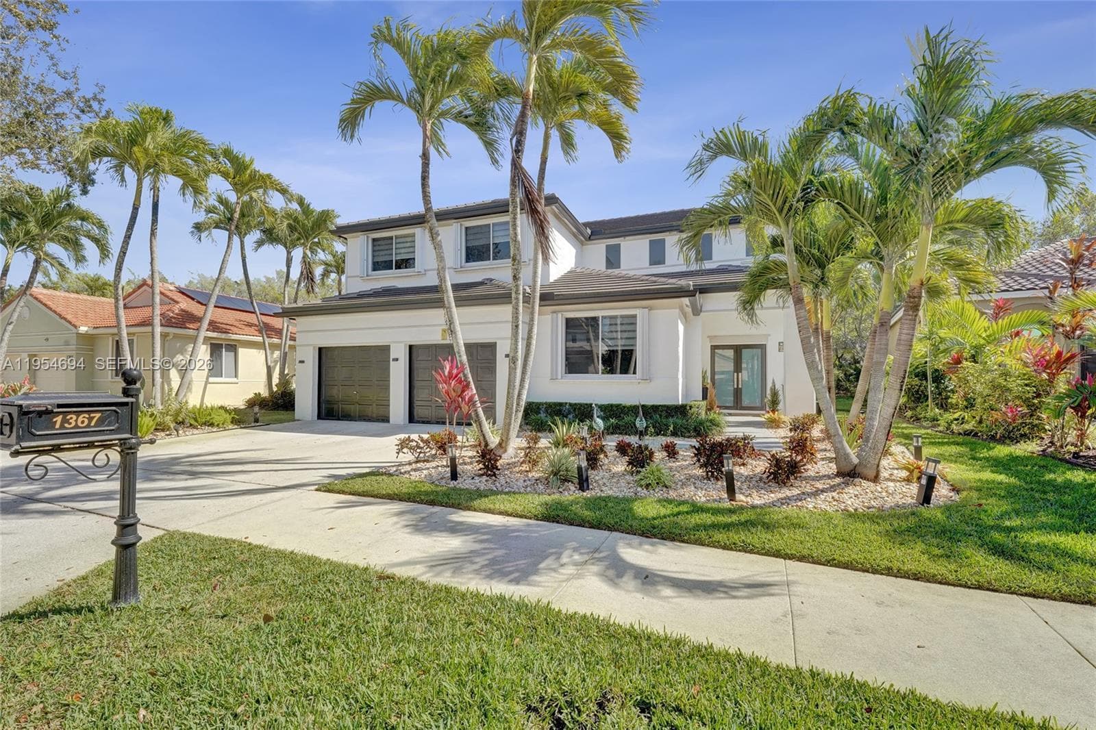 Building Photo - 1367 Camellia Cir