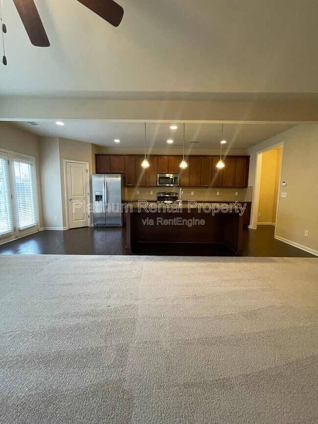 Building Photo - 5755 Rialto Way