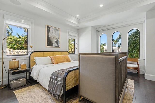 Building Photo - 2627 Castilla Isle