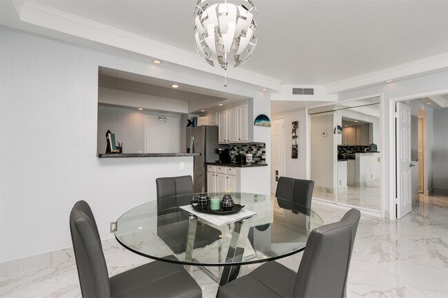 Building Photo - 3700 Galt Ocean Dr