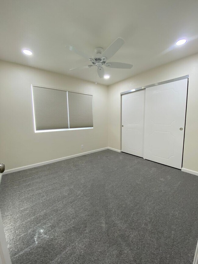 Building Photo - COMING SOON - Wonderful 4 bedroom/2 bath house - Updated throughout!