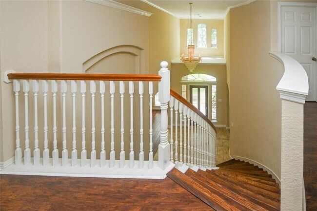 Building Photo - 8707 Westbrook Forest Dr