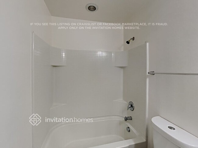 Building Photo - 20210 W Desert Bloom St