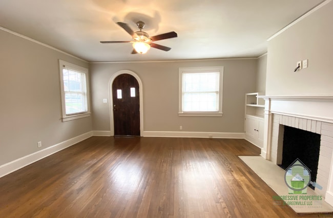 Building Photo - 210 W Faris Rd