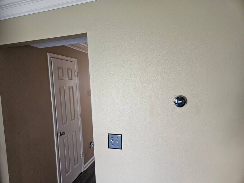 Building Photo - 3835 Conley Downs Dr