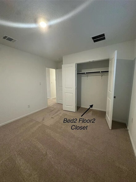 Building Photo - Room in House on Pickerel St