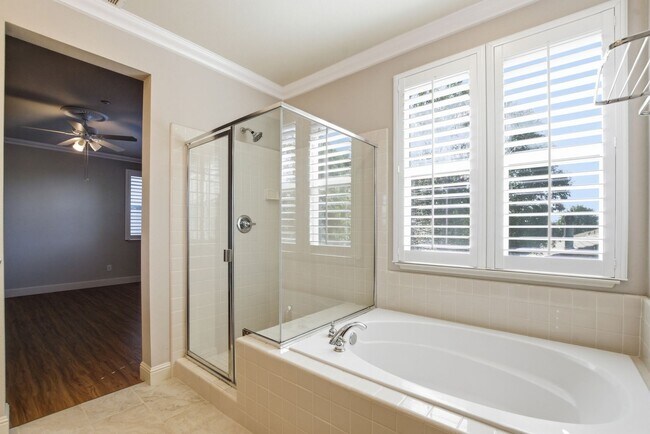 Building Photo - 4 Bed 3 Bath Single Family Home in Napa