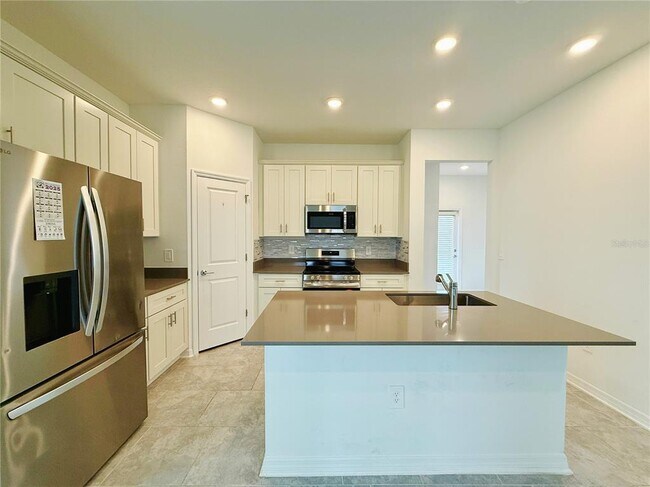 Building Photo - 4149 Pino St