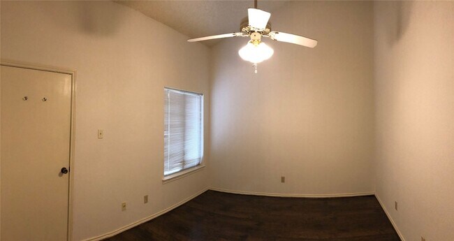 Building Photo - 18040 Midway Rd