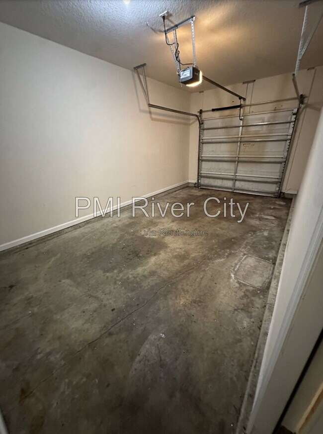 Building Photo - 1740 Biscayne Bay Cir