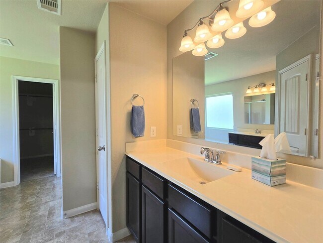 Building Photo - 12525 Canyon Hill Drive