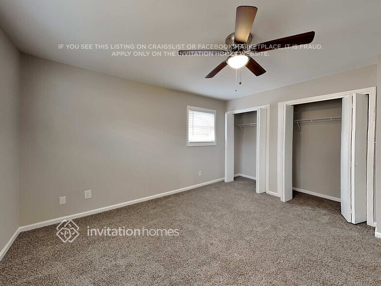 Building Photo - 2871 Knollview Dr