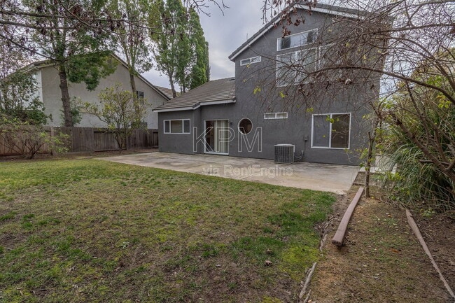 Building Photo - 1106 Klemeyer Cir