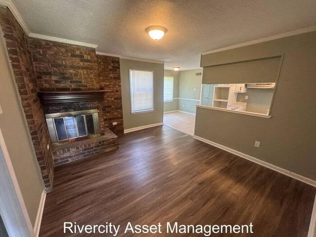 Building Photo - 4942 Foxhall Dr