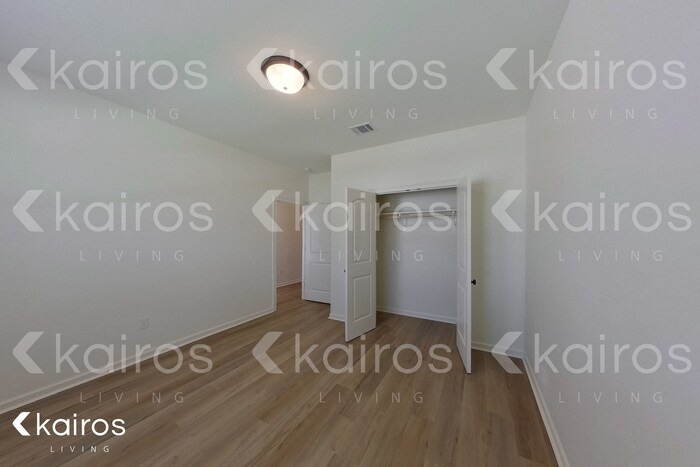 Building Photo - 104 Teddy Ln