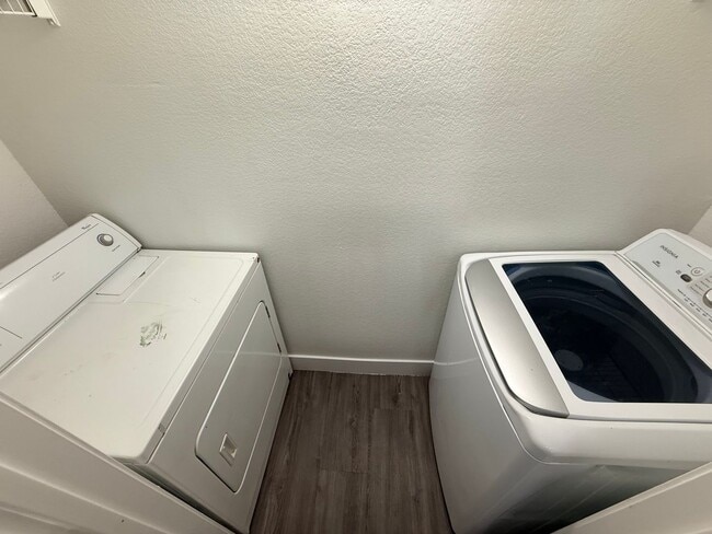 Building Photo - NW Gated community