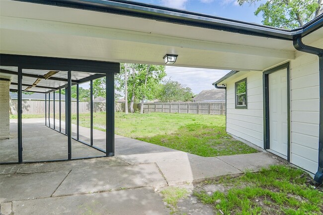 Building Photo - 122 S Diamondhead Blvd