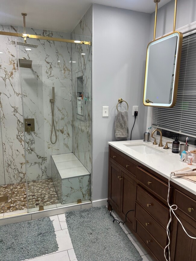 Building Photo - 6610 Cottontail Ct