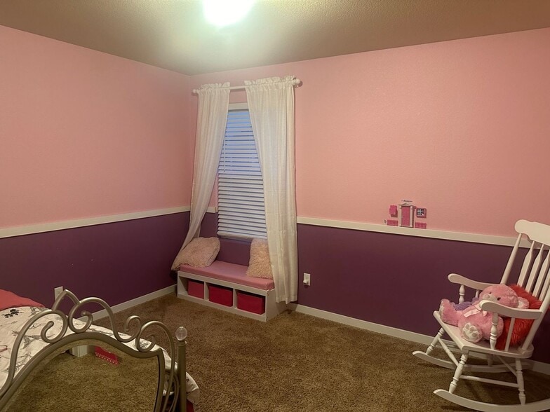 Building Photo - 1290 Antrim Loop