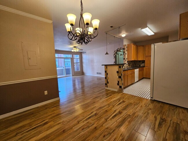 Building Photo - Spacious 2 Bedroom 2 Bath Condo - Close To Buckley AFB, DIA, DTC - Garage