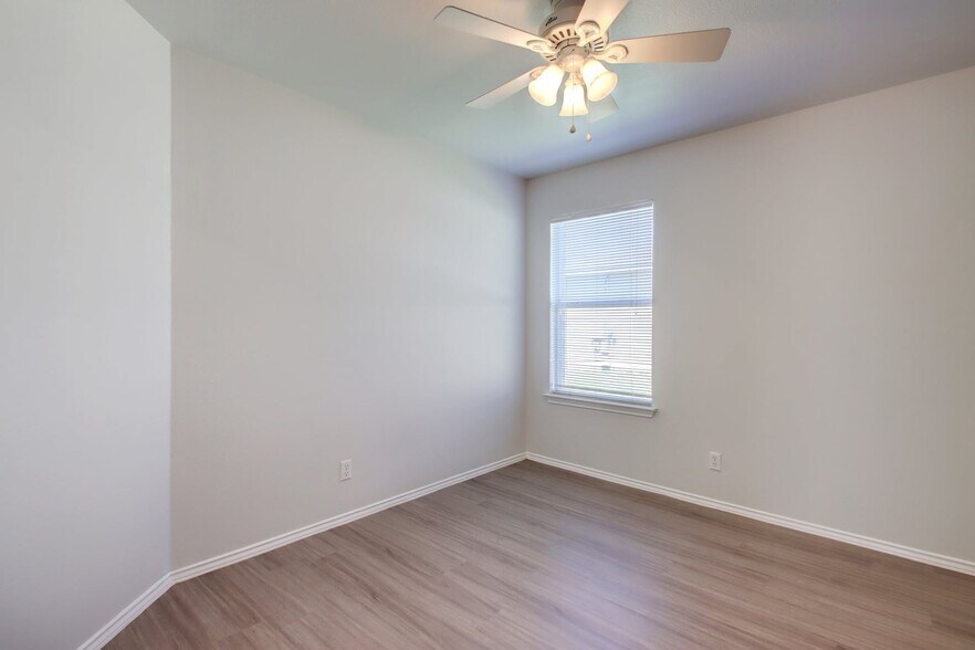 Building Photo - 218 Katy B Ln