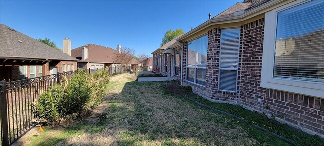 Building Photo - 1467 Cattle Baron Ct
