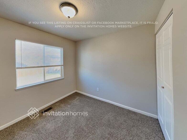 Building Photo - 5174 Sable St