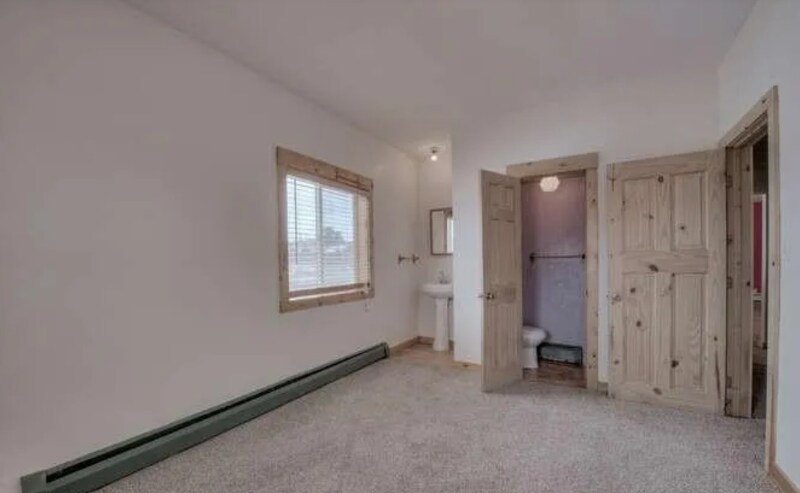 Building Photo - 540 Castello Ave