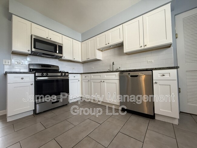 Building Photo - 3721 171st Pl