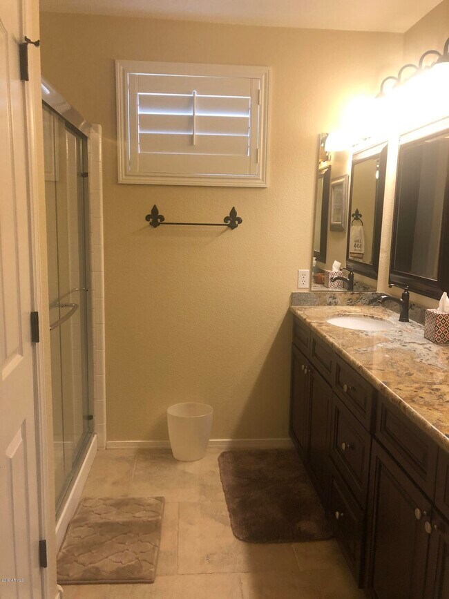 Building Photo - 3923 N 151st Ave