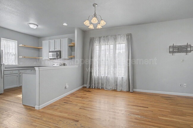 Building Photo - 5614 Bergamont Dr