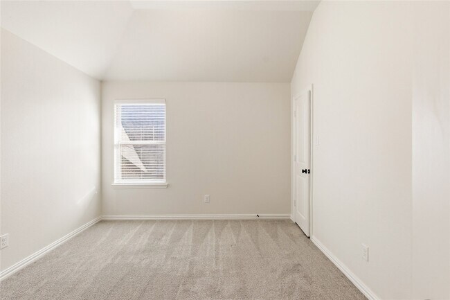 Building Photo - 4110 Maclin Dr